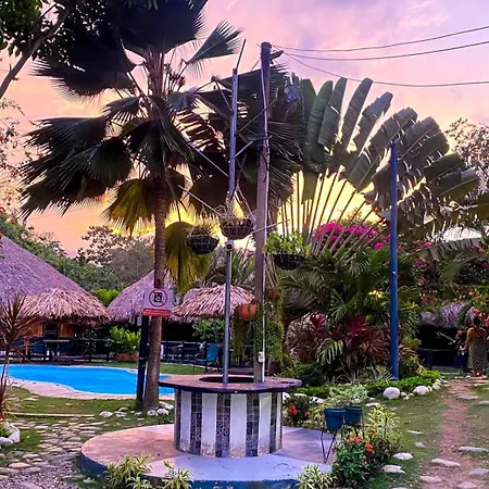 Bikini Hotel & Pool-2